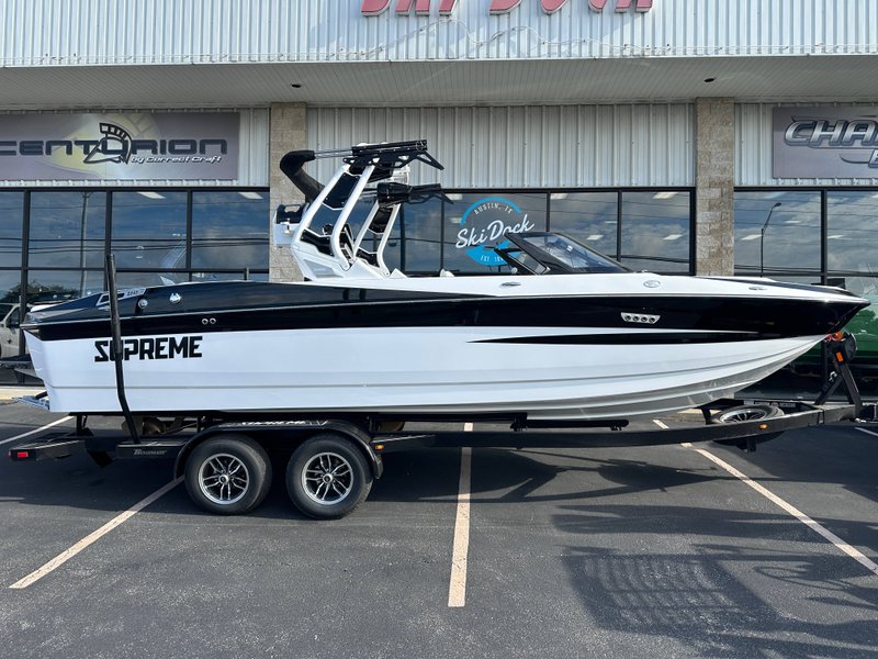 2024 Supreme S240 — front three-quarter view