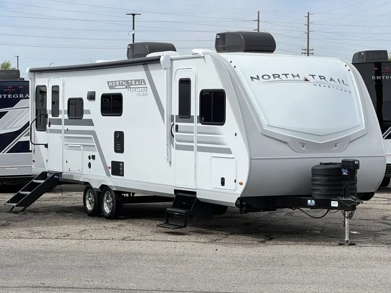 2026 Jayco NORTH TRAIL — front three-quarter view