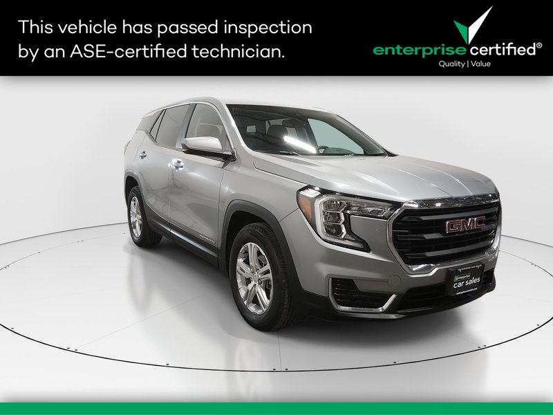 2024 GMC Terrain FWD 4dr SLE — front three-quarter view