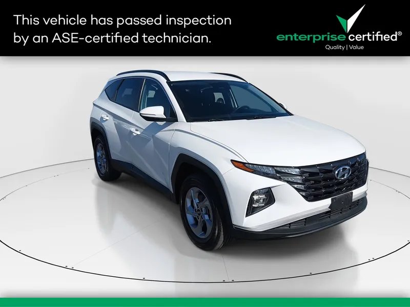 2023 Hyundai Tucson SEL AWD — front three-quarter view