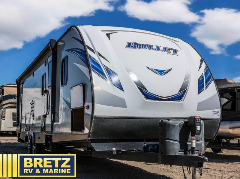 2019 Keystone Bullet — front three-quarter view