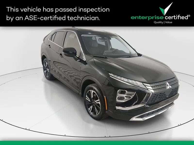 2024 Mitsubishi Eclipse Cross SE S-AWC — front three-quarter view