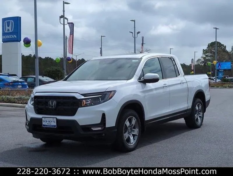 2026 Honda Ridgeline N/A — front three-quarter view