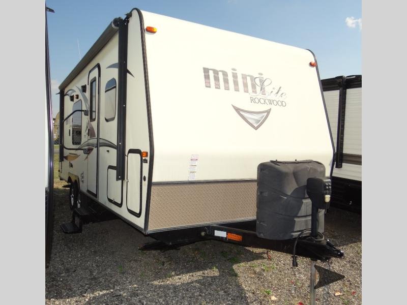 2017 Forest River Rockwood Mini Lite — front three-quarter view