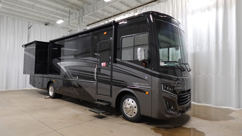 2026 Fleetwood Bounder — front three-quarter view