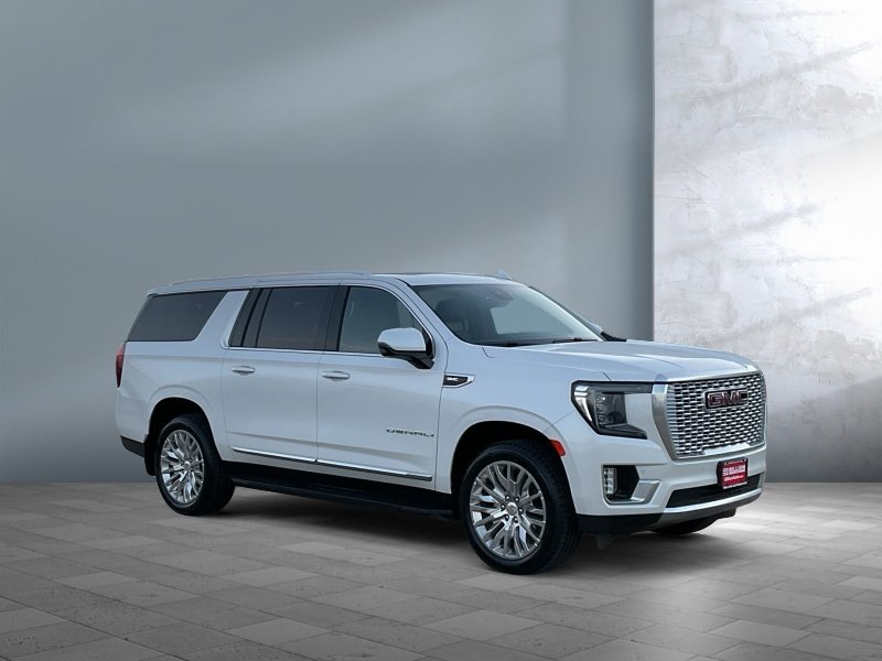 2024 GMC Yukon XL — front three-quarter view
