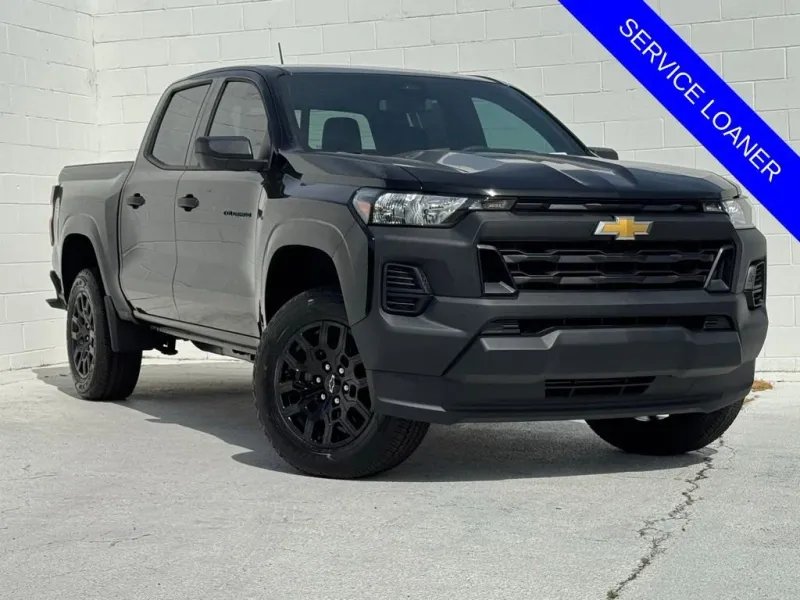 2026 Chevrolet Colorado in Black — front three-quarter view