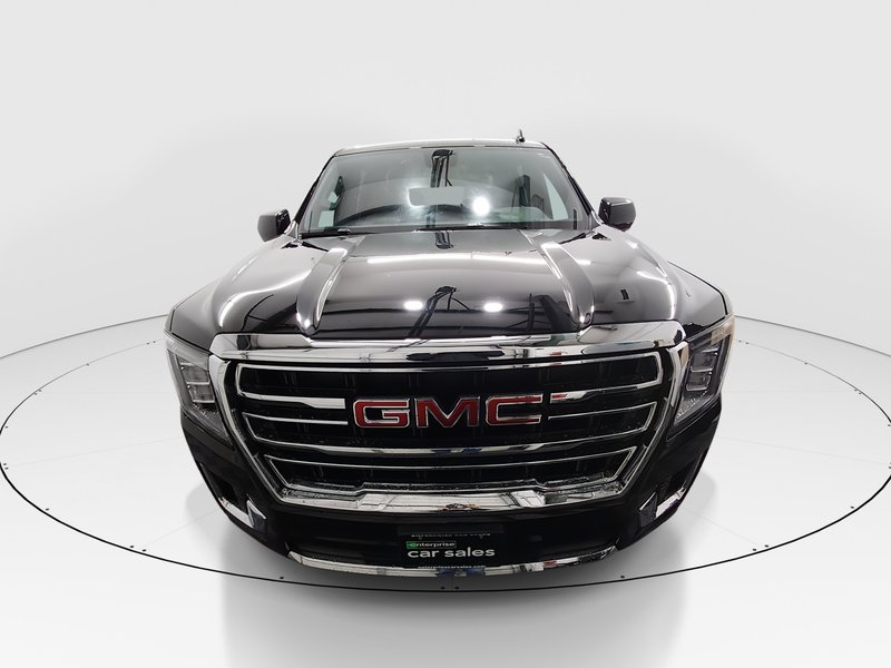 2023 GMC Yukon XL 4WD 4dr SLT — front three-quarter view
