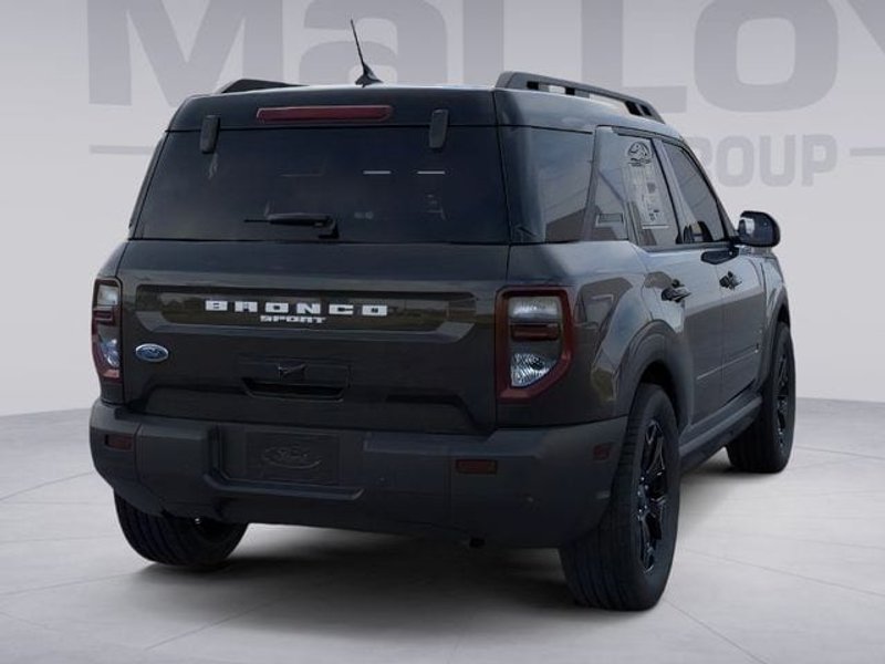 2025 Ford Bronco Sport Outer Banks in Shadow Black — front three-quarter view