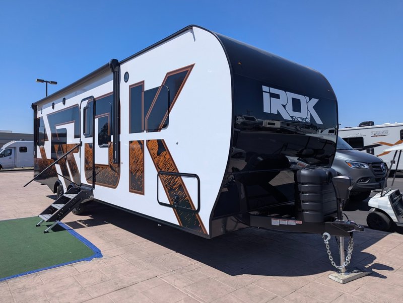 2026 IROK Trailers IROK FS Race FS — front three-quarter view