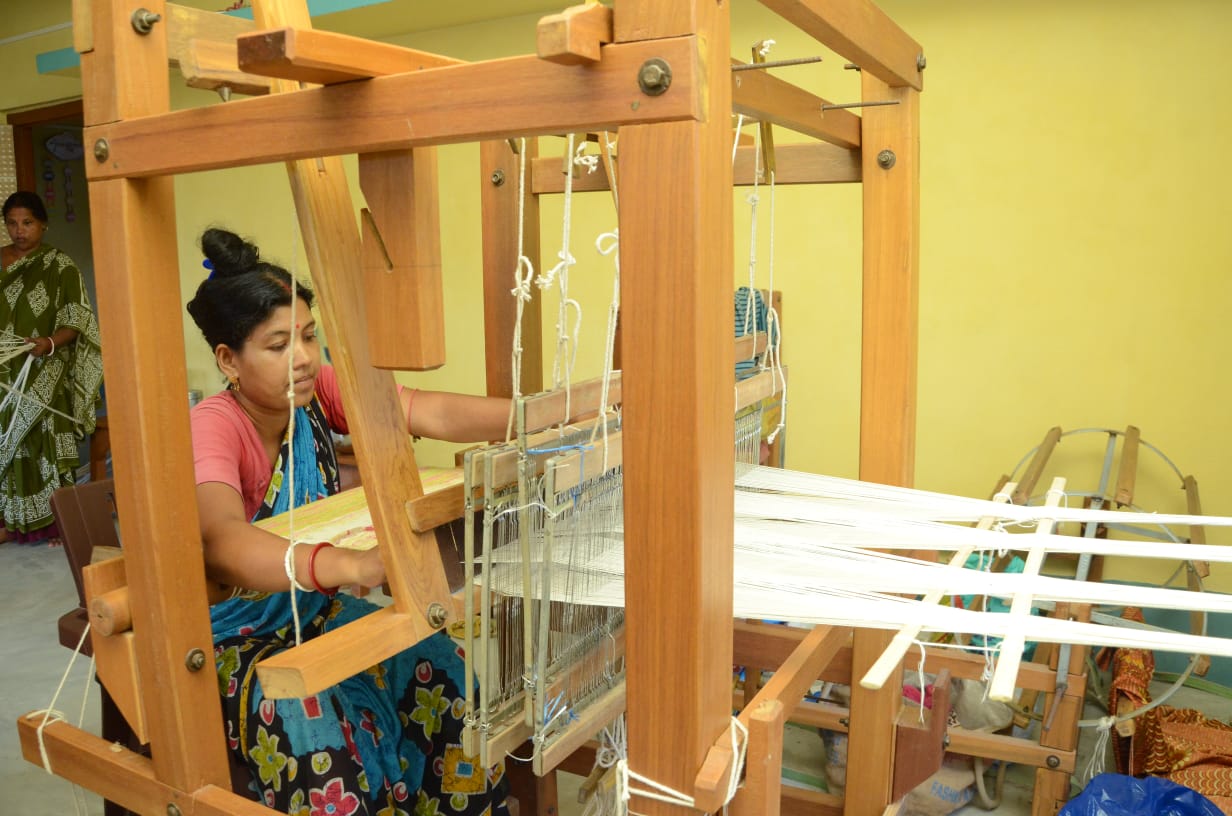 Handloom & Handicrafts