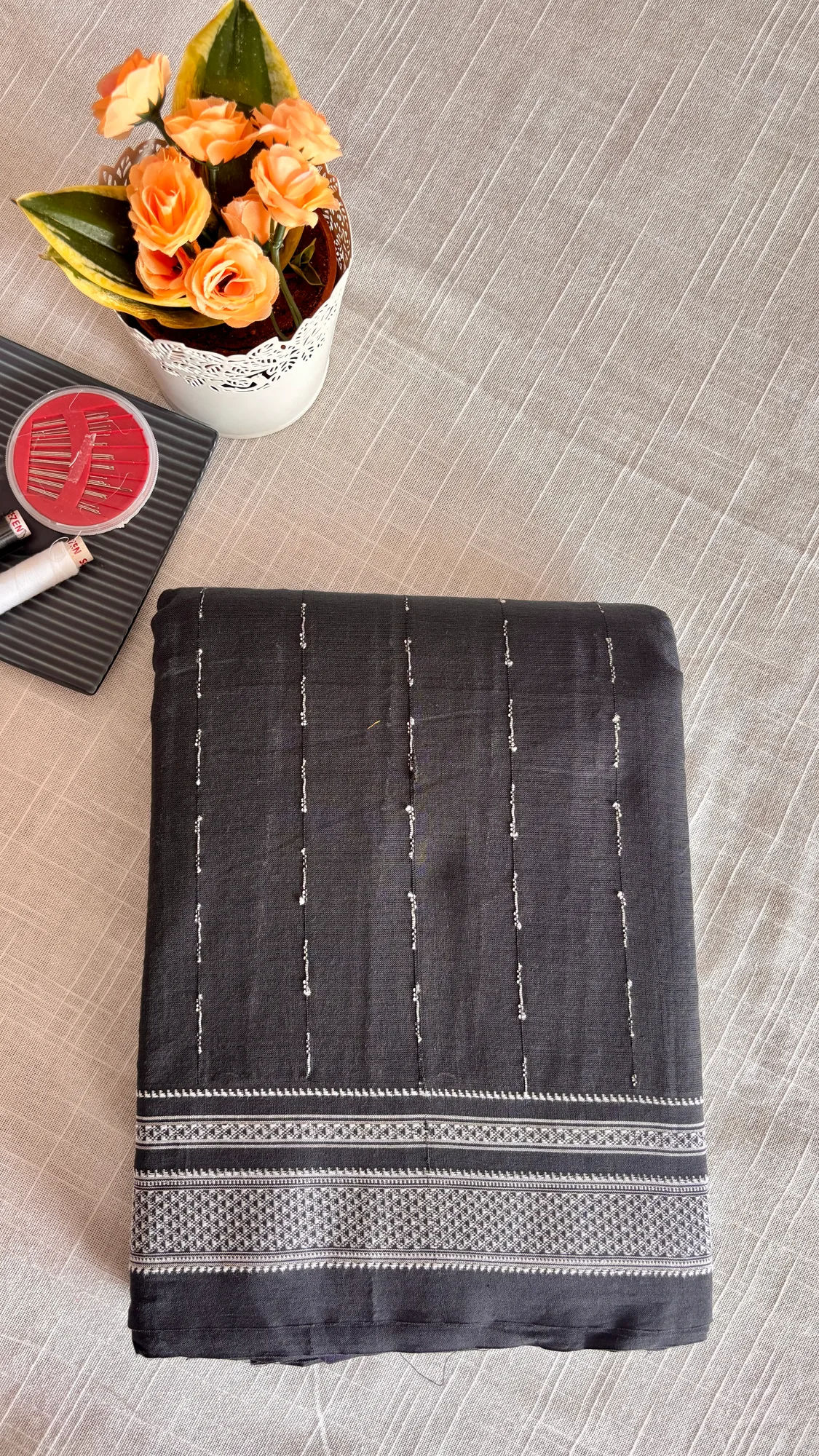 Chikki Paras Pure Cotton Handloom Ilkal Saree - Ash Black - Cotton Pallu