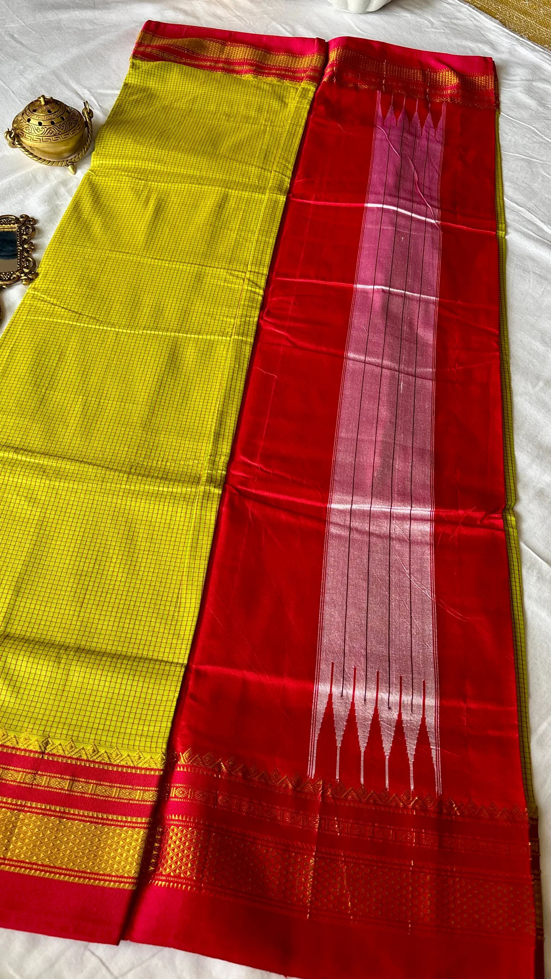 Premium Tana Silk Ilkal Saree - Yellowish Green - Red - Checks authentic saree - view 4
