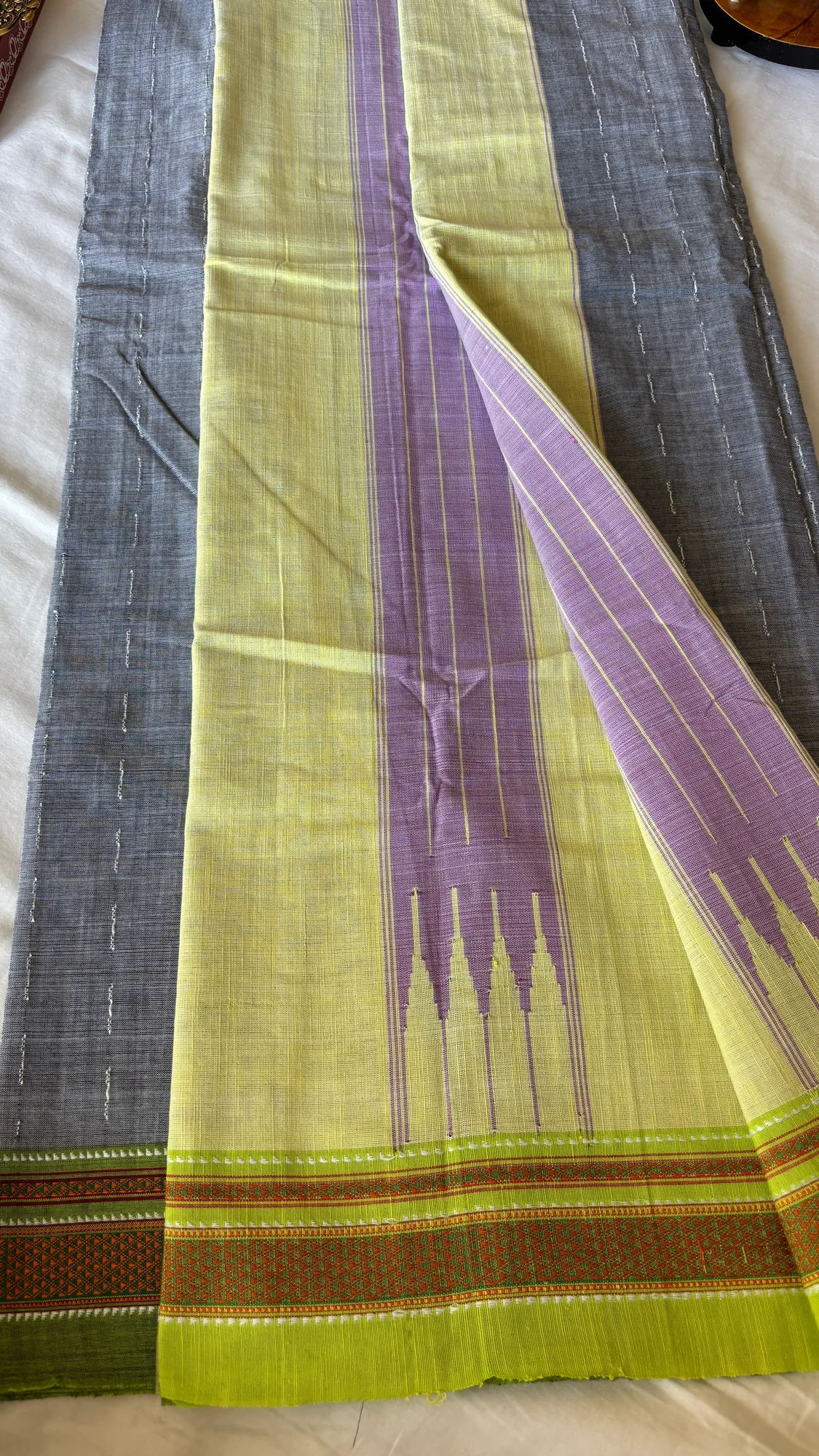 Chikki Paras Pure Cotton Handloom Ilkal Saree - Grey - Parrot Green - Cotton Pallu authentic saree - view 2