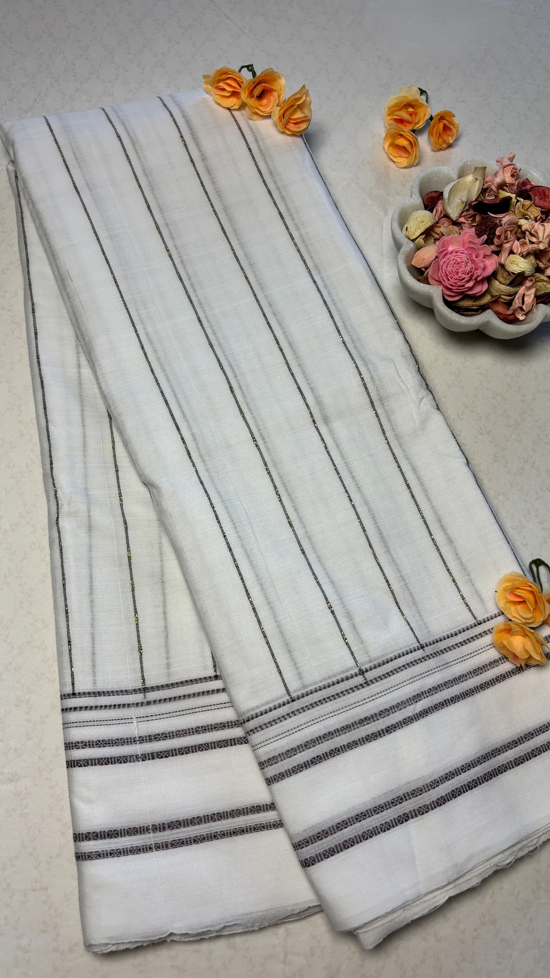 Gayatri Border Pure Cotton Handloom Ilkal Saree - White - Fine Thread Lines - Cotton Pallu authentic saree - view 2