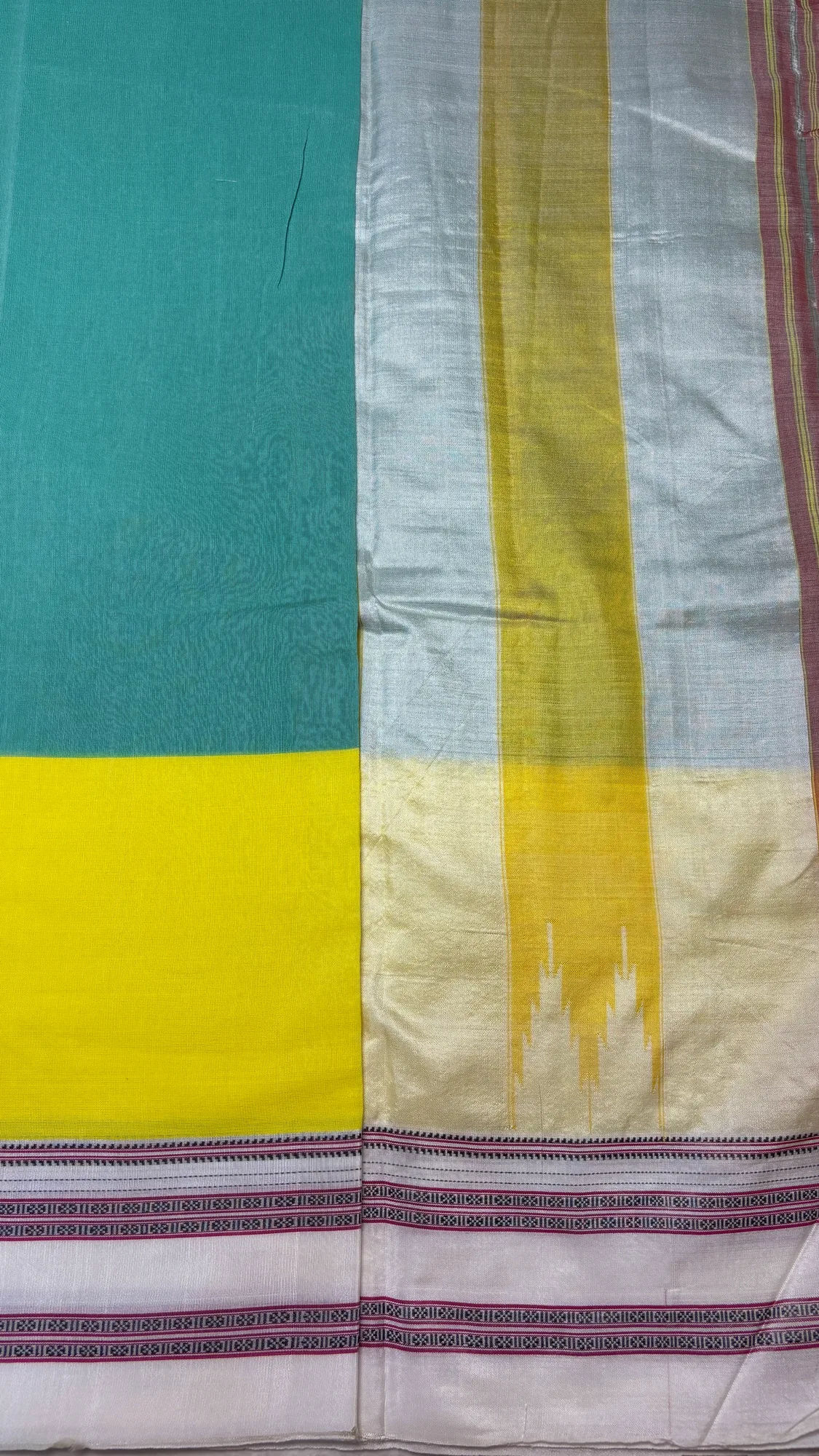 Dual Tone Gayatri Border Pure Cotton Ilkal Saree - Pastel Green - Yellow - Dual Tone authentic saree - view 5