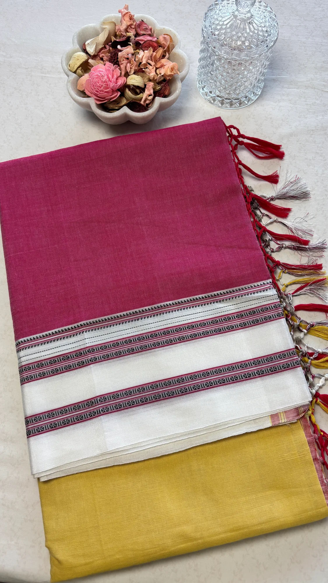 Dual Tone Gayatri Border Pure Cotton Ilkal Saree - Pastel Pink - Yellow - Dual Tone authentic saree - view 2