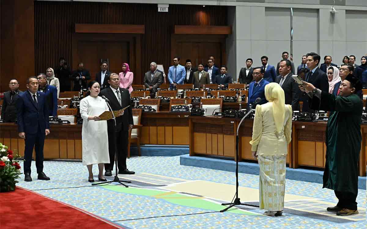 Gantikan Ayahnya, Adela Kanasya Adies Resmi Jadi Anggota DPR RI, Publik Tercengang!