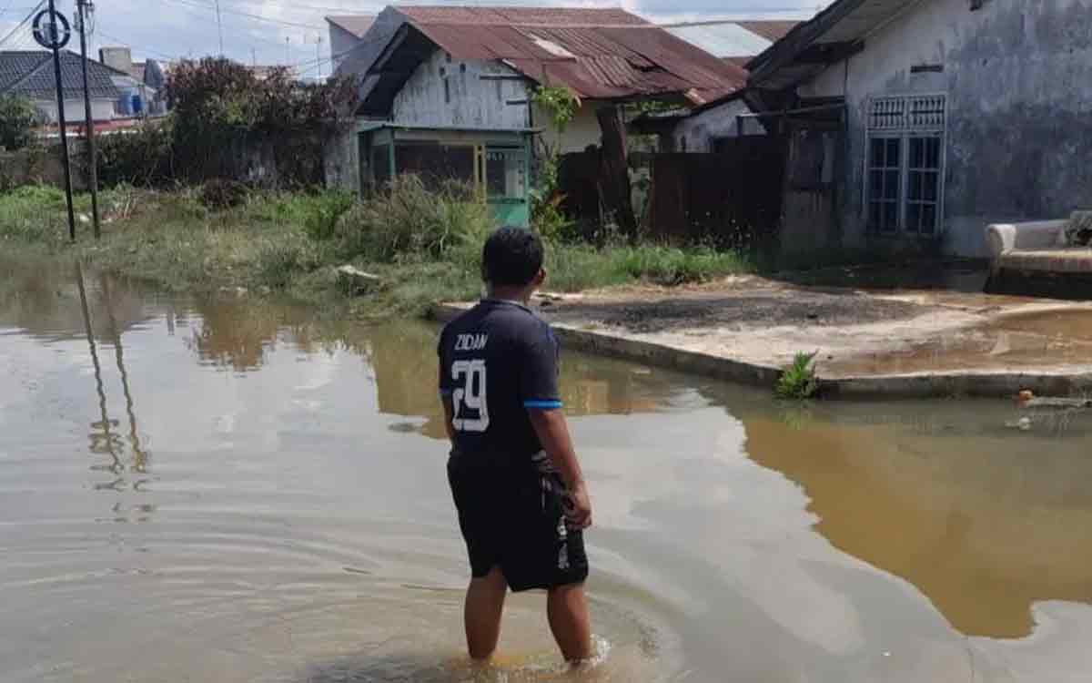 Heboh! Ratusan Rumah di Langsa Terendam Banjir Rob, Aktivitas Warga Terganggu Heboh! Ratusan Rumah di Langsa Terendam Banjir Rob, Aktivitas Warga Terganggu