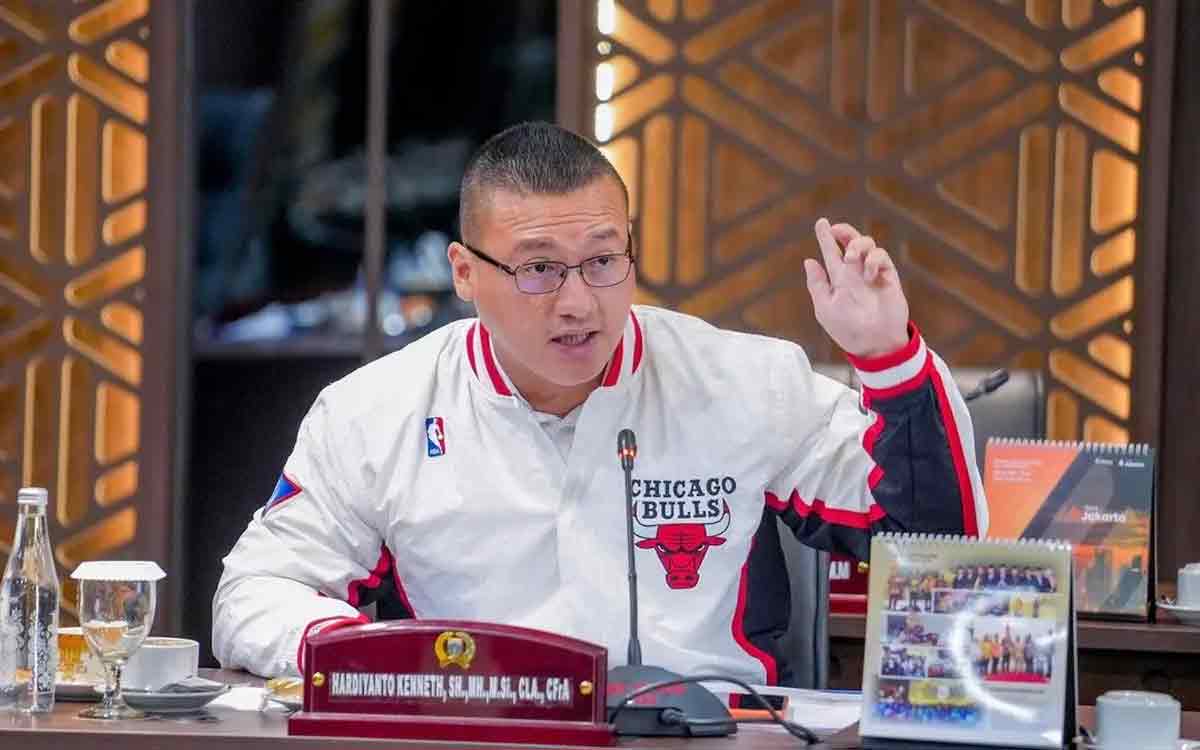 Geger! Parkir Jakarta Semrawut, Anggota DPRD DKI Kenneth Desak Audit Total Dan Sapu Bersih Geger! Parkir Jakarta Semrawut, Anggota DPRD DKI Kenneth Desak Audit Total Dan Sapu Bersih