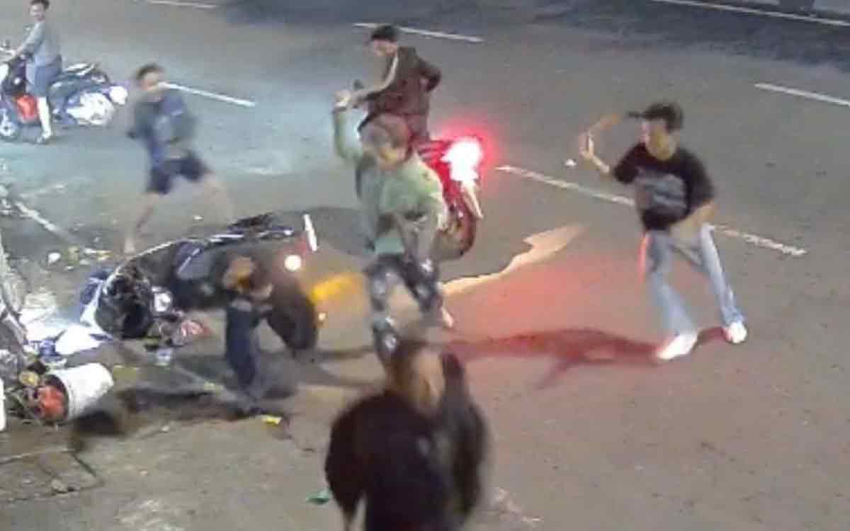 Viral! Tiga Pemuda Jadi Korban Pembacokan dan Perampasan Motor di Tambora