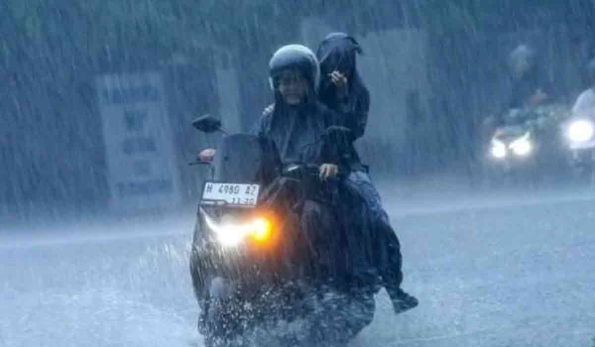 BMKG Keluarkan Peringatan, Warga Diminta Waspada Cuaca BMKG Keluarkan Peringatan, Warga Diminta Waspada Cuaca