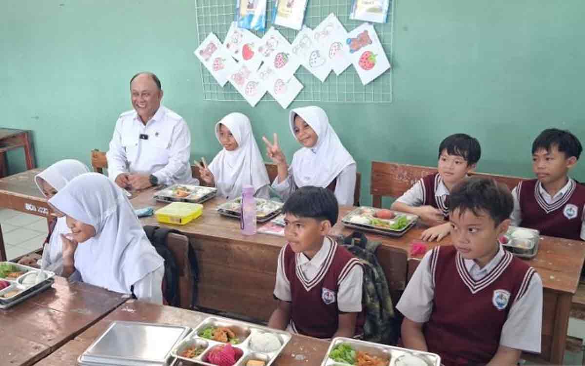 381 Ribu Warga Sulut Nikmati Program MBG, Ini Penjelasan Asisten Perekonomian
