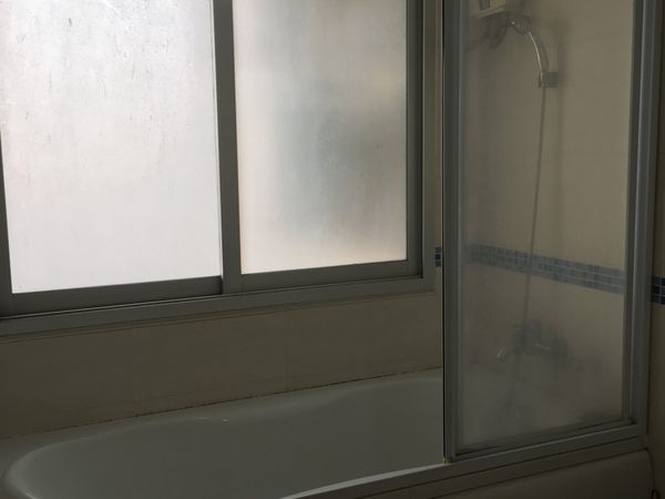 C200430006-5