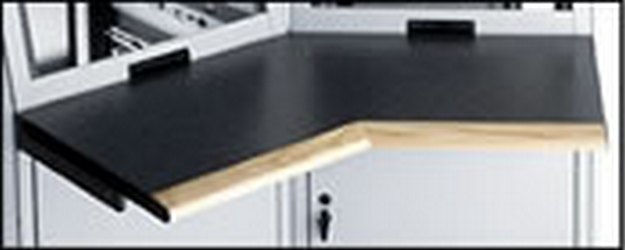 Middle Atlantic Monitoring Console Work Surfaces 4 bay