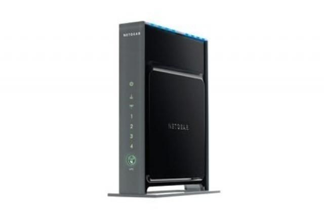 NETGEAR WNR2000 wireless router Black