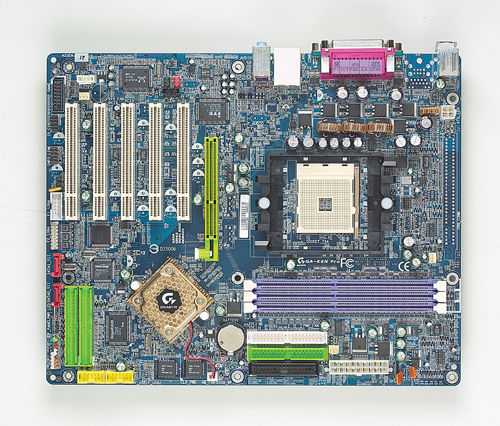 GIGABYTE GA-K8N Pro Socket 754 ATX