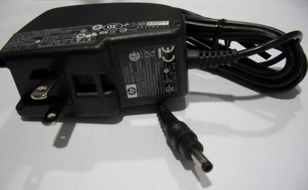 HP 501506-001 power adapter/inverter Indoor Black