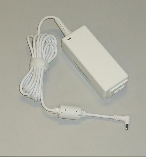 ASUS 90-XB02OAPW00100Q power adapter/inverter 40 W White