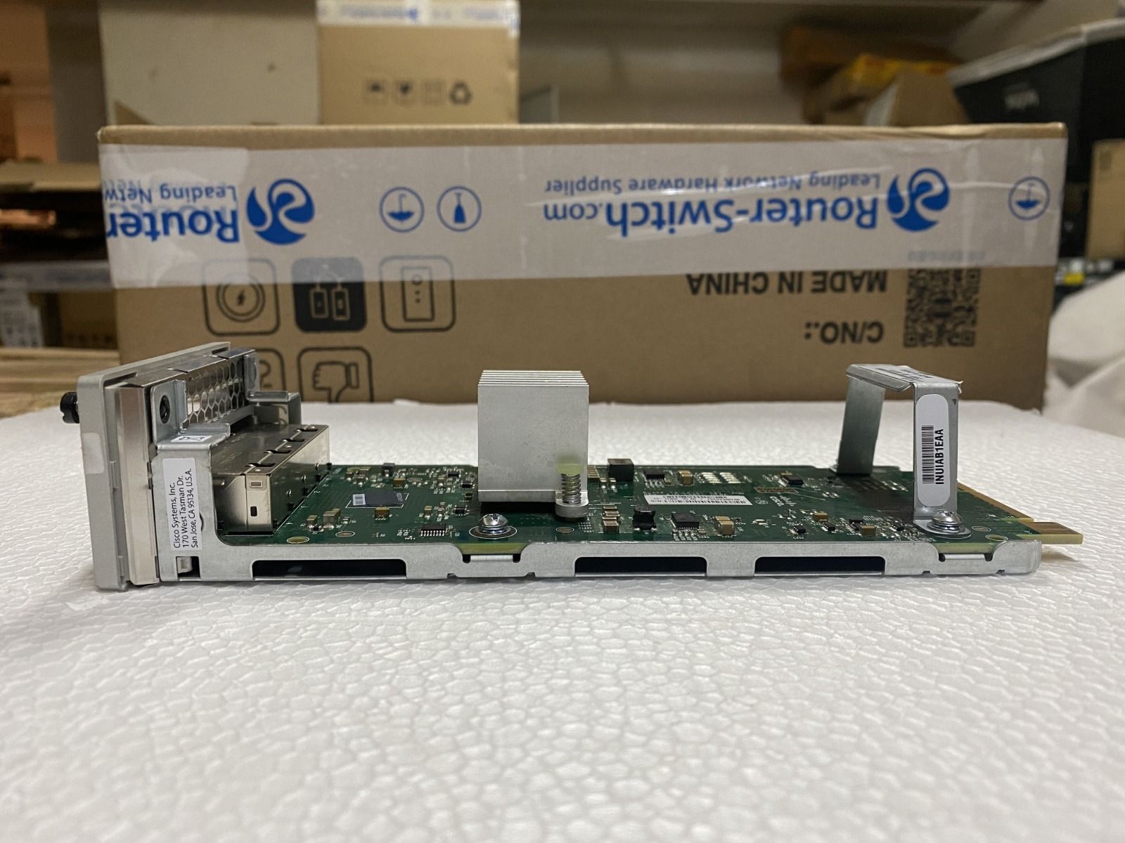 C9300-NM-4, Cisco Catalyst 9300 Network Module, 4xMGig ports, New Bulk, Plug-in module