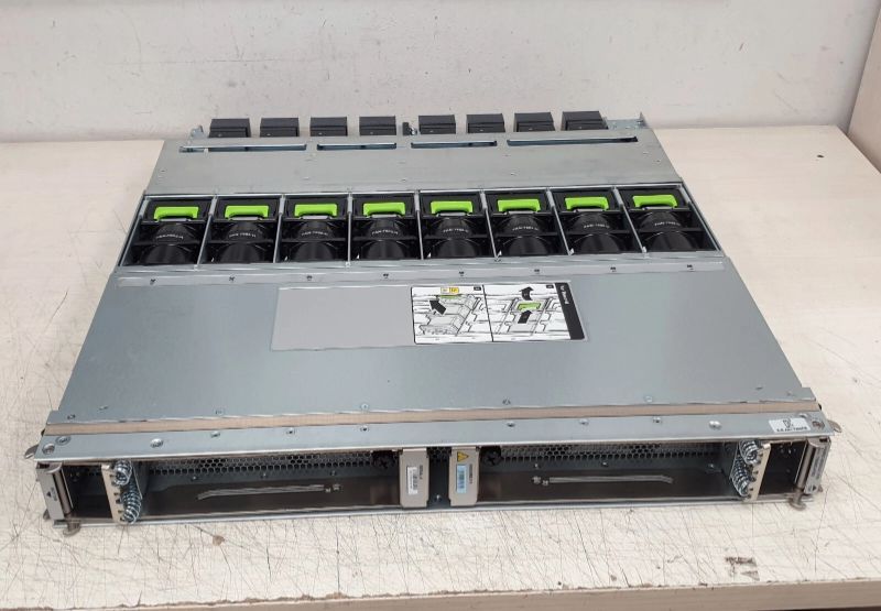 Arista DCS-7808R3 7800R3 Series 8-Slot Modular Switch Chassis