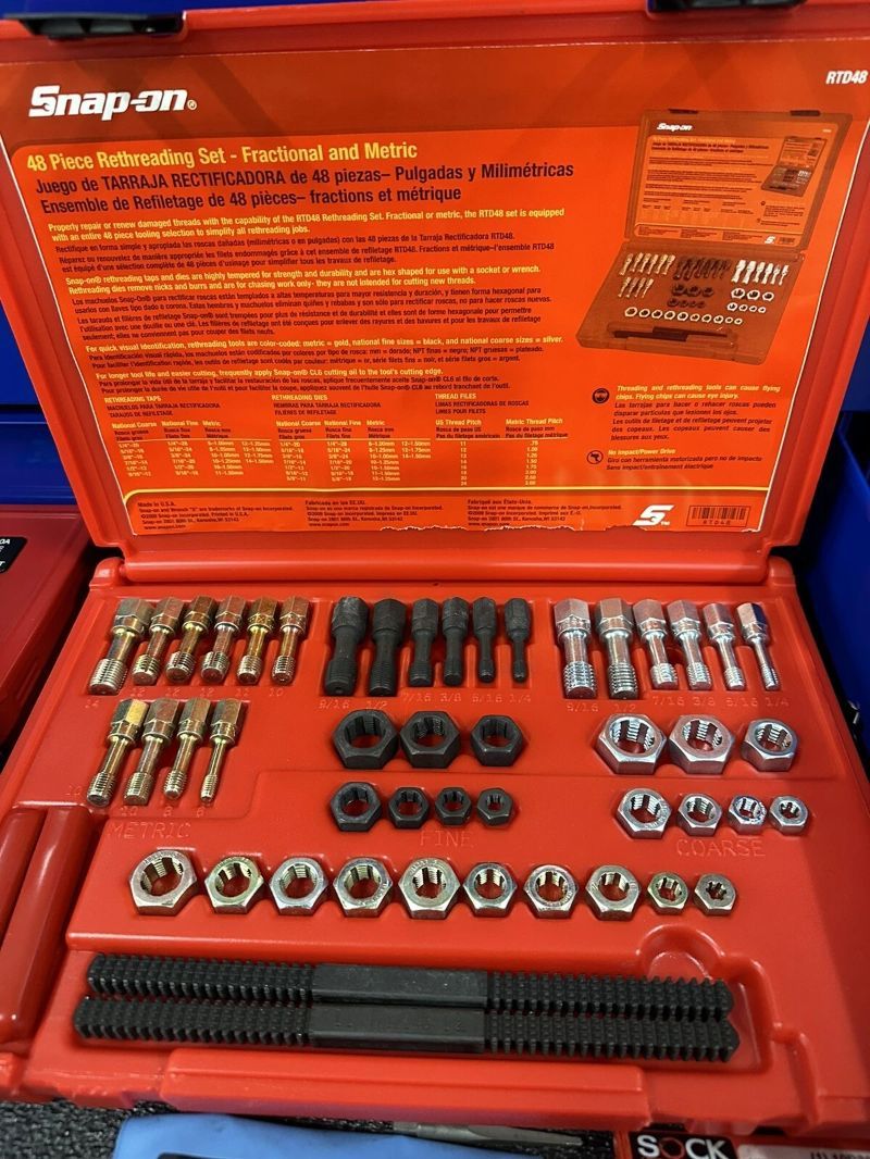 48 pc Master Rethreading Tap and Die Set