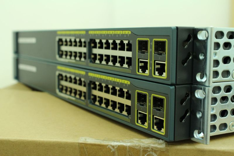Cisco Catalyst 2960 24-Port 10/100 Switch with 2 Gigabit Uplinks – WS-C2960-24TT-L
