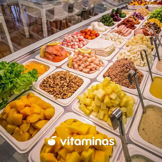 Vitaminas - Servido Menu (Takeaway, Delivery) - Extras: ananas, thon, olives, brocoli, carottes, champignons sautés, croûtons, Delicias do Mar