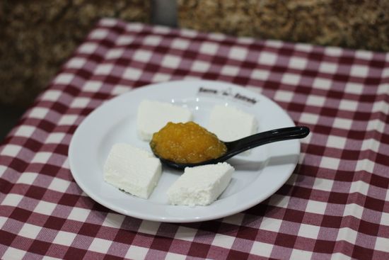 Restaurante Serra da Estrela - Servido Menu (Takeaway, Delivery) - Cottage cheese with pumpkin jam