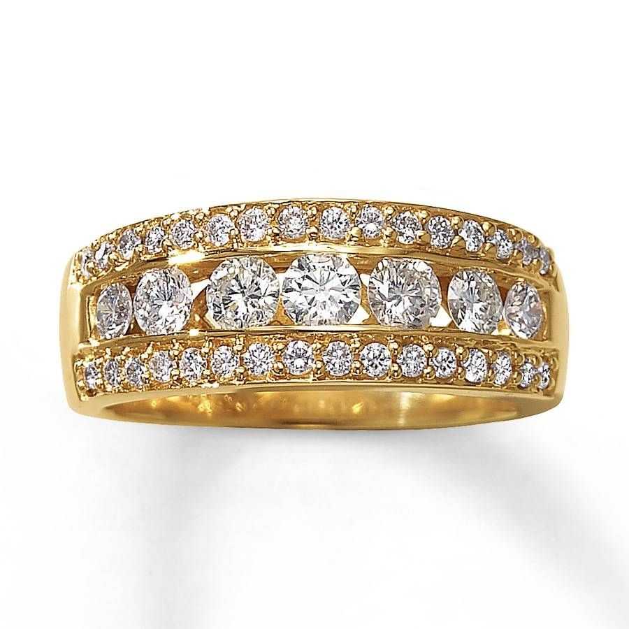 Featured Photo of Yellow Gold Diamond Anniversary Rings