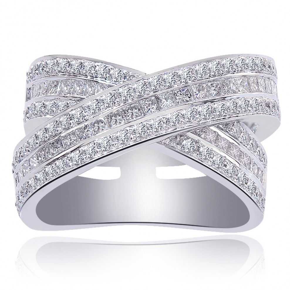 Featured Photo of Princess Cut Diamond Criss Cross Anniversary Bands In White Gold