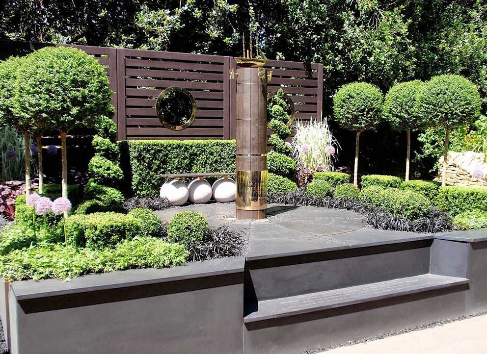 Thumbnail for Urban Minimalist Garden Ideas