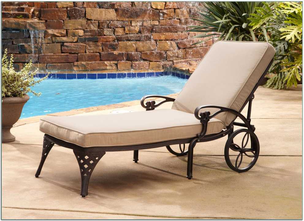 Featured Photo of Chaise Lounge Chairs For Poolside