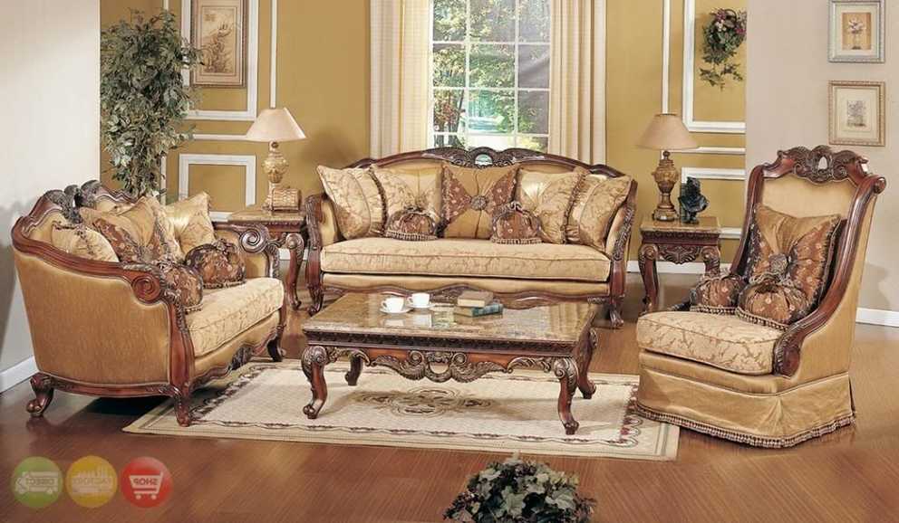 Featured Photo of Traditional Sofas And Chairs