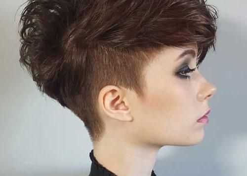 Featured Photo of Trendy Short Haircuts