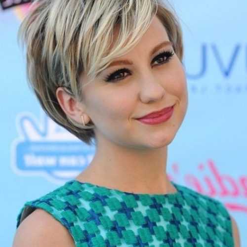 Summer Short Haircuts (Photo 4 of 15)