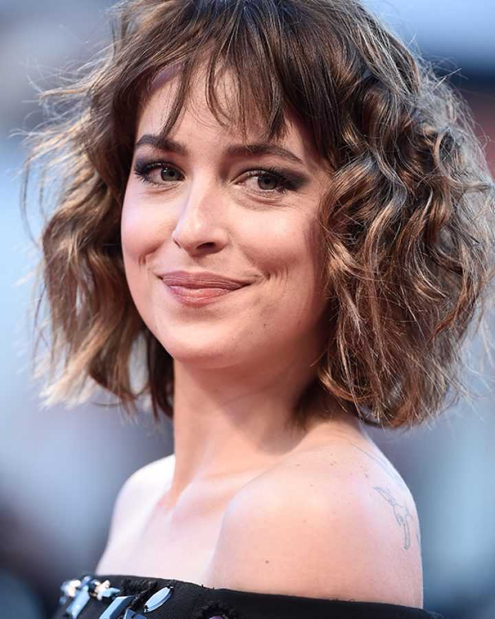 Wavy Side Bang Hairstyles