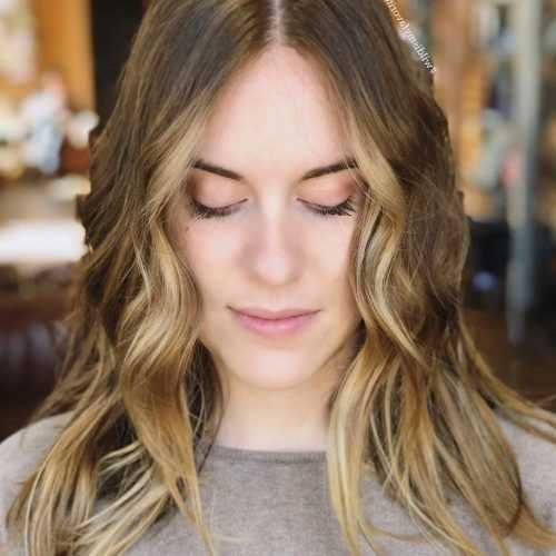 Pictures Of Medium Hairstyles For Round Faces (Photo 1 of 20)