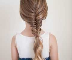 20 Inspirations Over-the-shoulder Mermaid Braid Hairstyles
