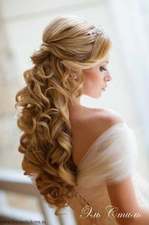 Featured Photo of Wedding Hairstyles Down With Tiara